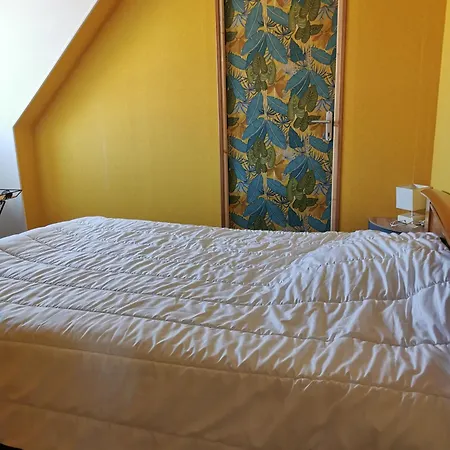 Apartment Appt Au Calme Proche De La Douvres-la-Delivrande