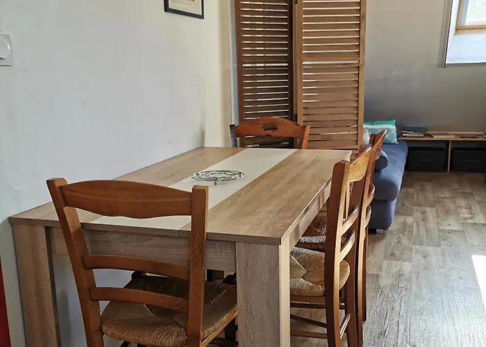 Apartamento Appt Au Calme Proche De La *